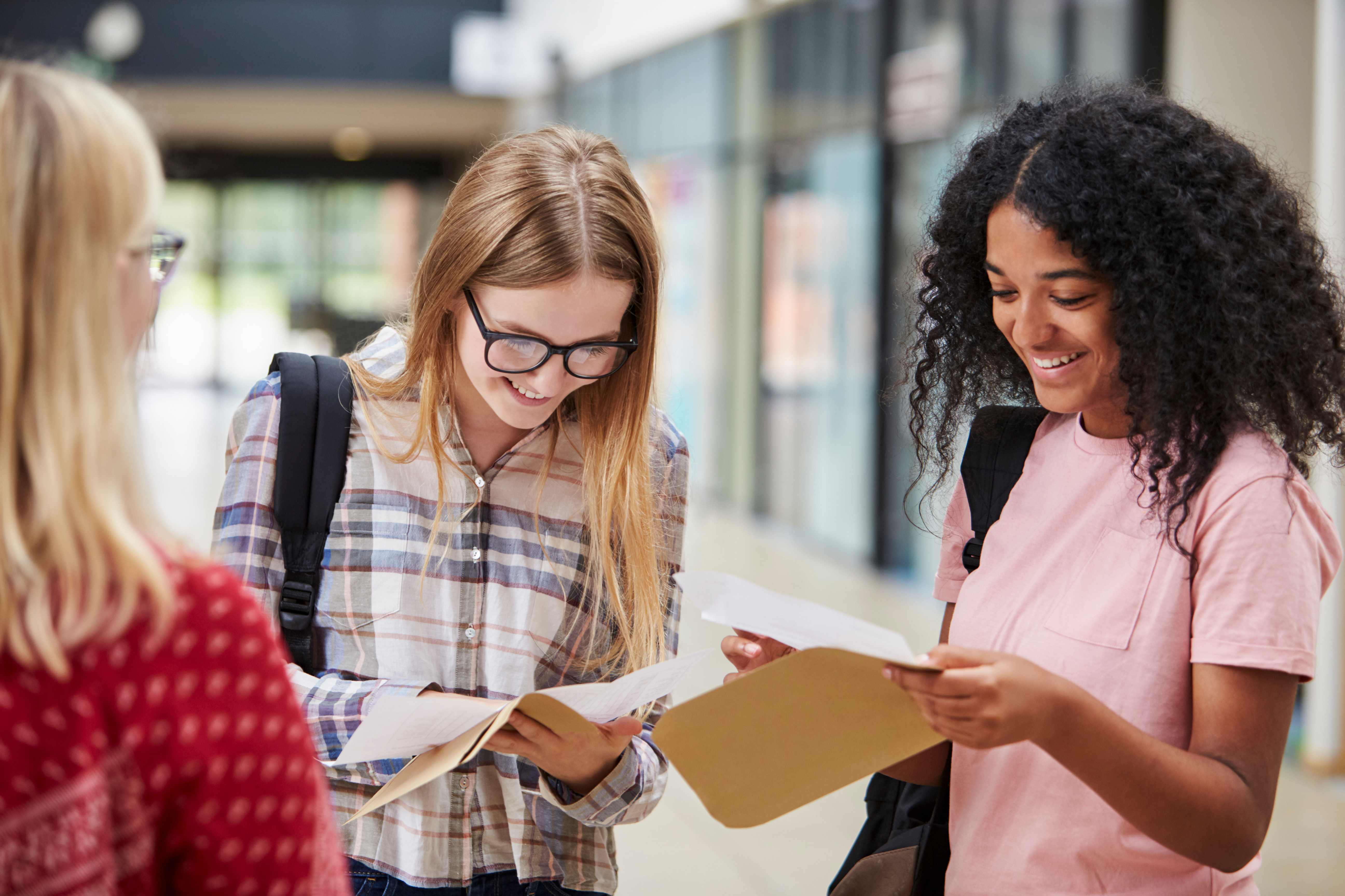 Student access. Девушки в колледже. Студентка колледжа. Топ студентов. Девочки из колледжа.