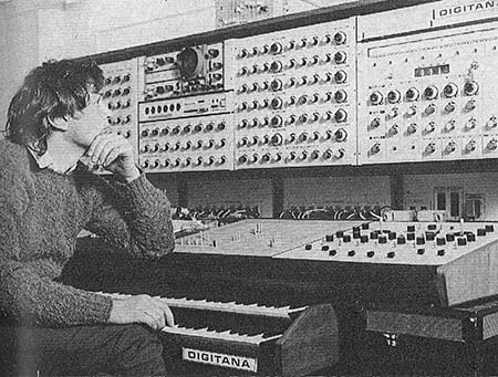 SYNTHI 100