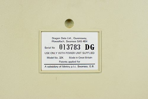 Dragon 32 Label